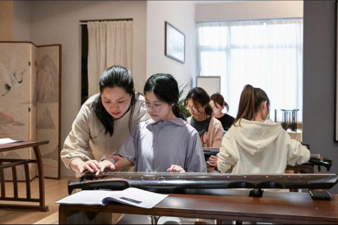 Chinese Guqin tradition